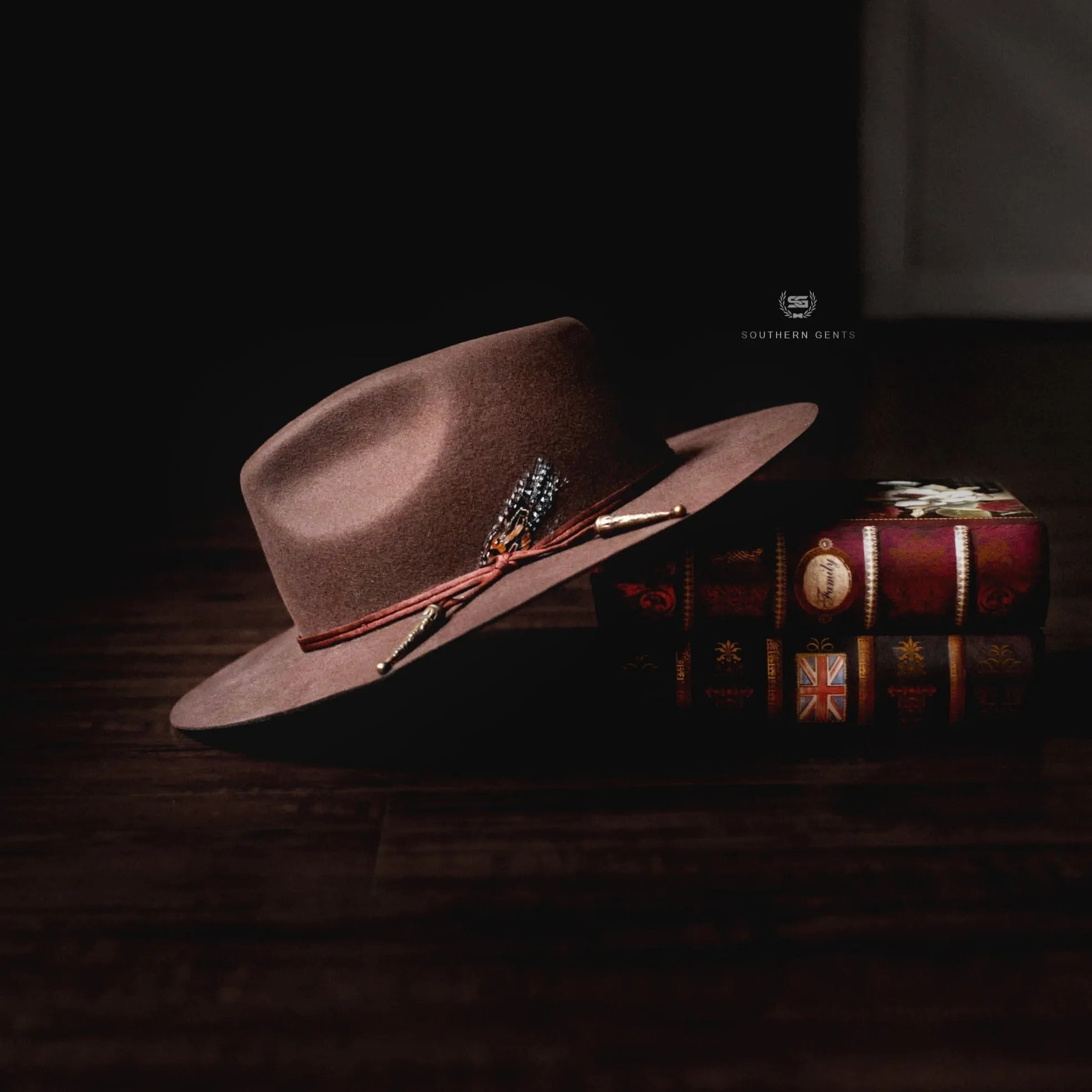 Classic Men's Felt Fedora Hat - Walnut