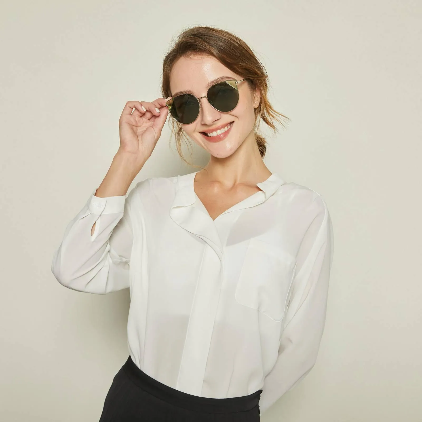 DUCO Vintage Classic Designer Sunglasses for Women with Round Metal Frame W018